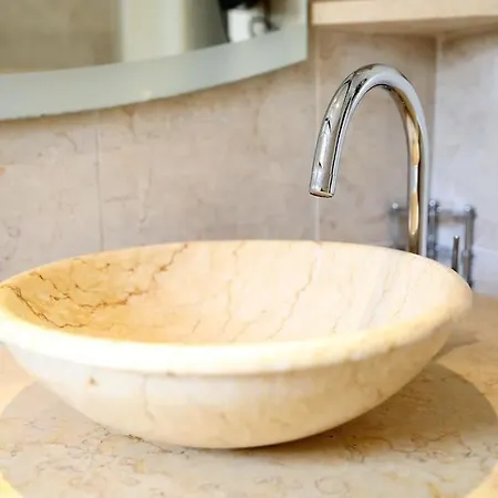 Nikolina Willa Molat