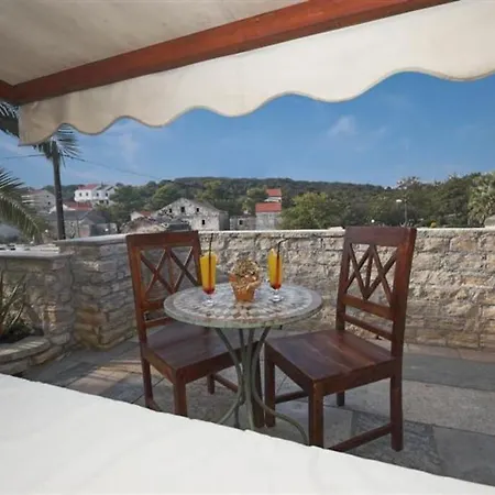 Nikolina Villa Molat